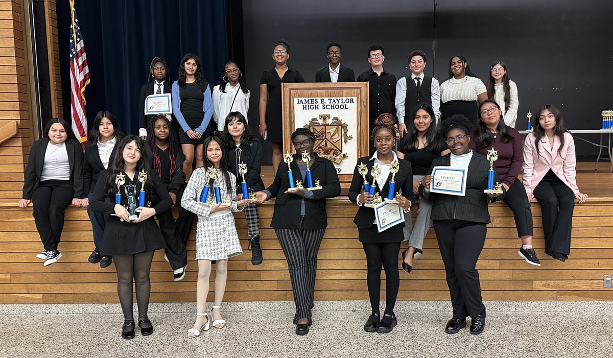 Congratulations to the Olle Speech and Debate Team for finishing third at the Katy Taylor Speech Tournament. 14 entries reached the final round, with four 1st place finishes, four 2nd place finishes, and three 3rd place finishes. This is our fourth sweepstakes trophy this year.