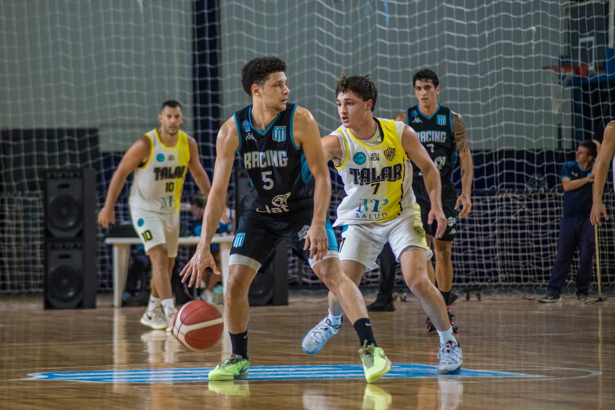 🎓 | 𝐆𝐑𝐀𝐍 𝐓𝐑𝐈𝐔𝐍𝐅𝐎 𝐃𝐄 𝐑𝐀𝐂𝐈𝐍𝐆

🏆 | <a href="/LigaARGbasquet/">La Liga Argentina</a>

✔️ <a href="/BasketRacing/">Basket Racing</a> (1-1) 98-90 (0-1) <a href="/ElTalarBasquet/">El Talar | Básquet</a> ✖️

Racing venció a El Talar y regresó al triunfo. <a href="/gontorres14/">Gonzalo Torres</a> y <a href="/sebamignani/">CAÑITA</a>, ambos con 22 pts., lideraron a la Academia.

📸 <a href="/BasketRacing/">Basket Racing</a>