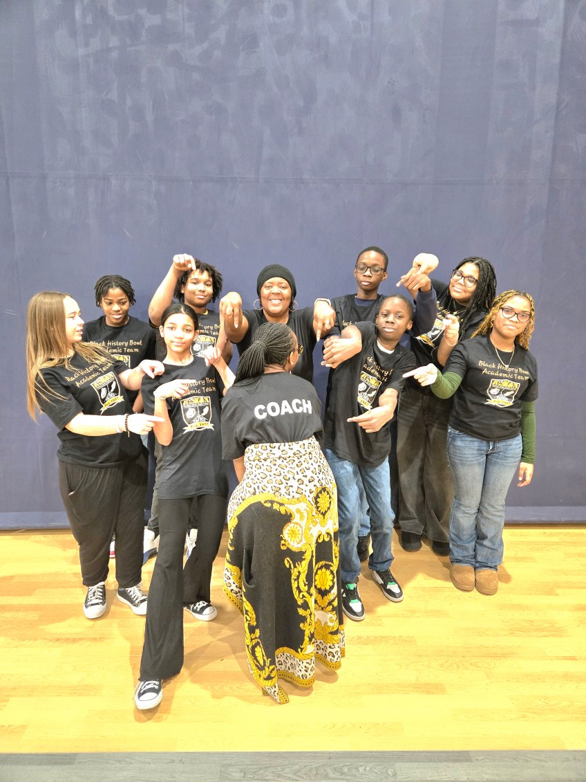 KimCayetano4's tweet photo. Congratulations, Herschel Jones Middle School Tigers, for advancing to Round 2 of the Black History Academic Bowl today. We are so PROUD 👏🏾 of you all. Thanks, parents, for your support of your scholars. Thanks, Coach Davidson and Coach Nelson, we appreciate you both dearly. https://t.co/JCpdV7m4Pe