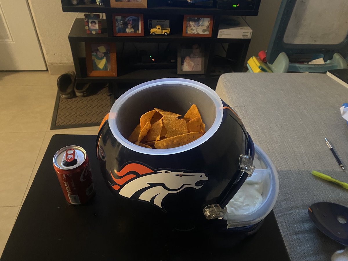 PCdeLeonV's tweet image. A disfrutar del juego y esperar remontada de Lions