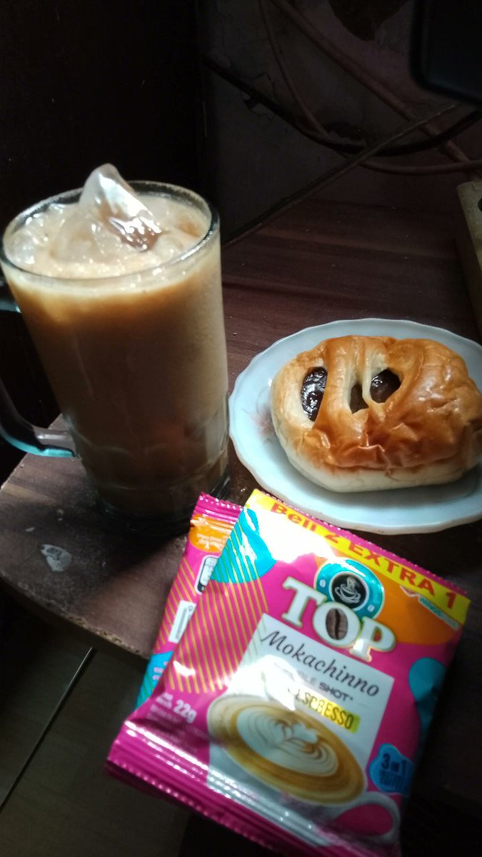 Iseng cobain beli kopi Top Mokachinno di ecommerce. Eh, ternyata enak dong. Nyesel beli sedikit. #TOPCoffee #TOPMokachinno #EnaknyaDoublicious #KopinyaOrangIndonesia