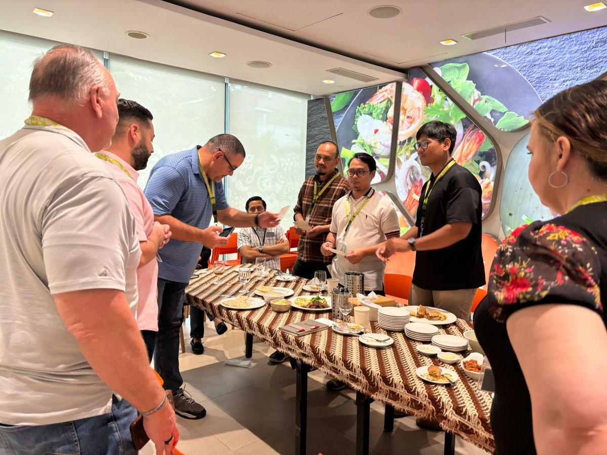 Tiffany Perry (@tifperrychilis) on Twitter photo Had a great trip in Jakarta this week, preparing for our first Chili’s in Indonesia! Finding great vendors to insure wonderful ingredients for our Chili’s guests! Giving recognition to our newest Supply Chain team for doing an amazing job! <a href="/ChilisWorldWide/">David Weston</a> <a href="/LadyMissKaty/">Katy Wilkinson</a> <a href="/Chilis/">Chili's Grill & Bar</a> Had a great trip in Jakarta this week, preparing for our first Chili’s in Indonesia! Finding great vendors to insure wonderful ingredients for our Chili’s guests! Giving recognition to our newest Supply Chain team for doing an amazing job! <a href="/ChilisWorldWide/">David Weston</a> <a href="/LadyMissKaty/">Katy Wilkinson</a> <a href="/Chilis/">Chili's Grill & Bar</a>