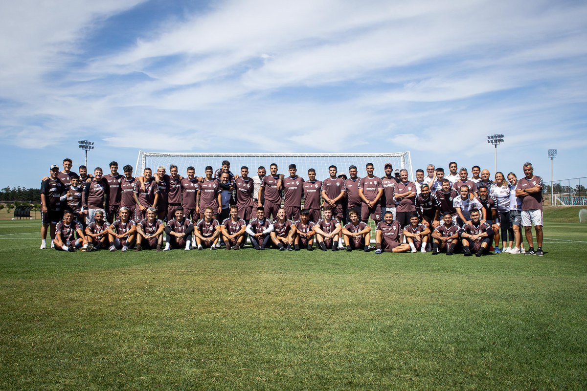 caplatense's tweet photo. 🔜 Una semana para reencontrarnos en casa 🏠 

𝐓𝐞𝐧𝐞́𝐬 𝐪𝐮𝐞 𝐝𝐞𝐣𝐚𝐫 𝐞𝐥 𝐚𝐥𝐦𝐚 𝐲 𝐞𝐥 𝐜𝐨𝐫𝐚𝐳𝐨́𝐧 🤎🤍

#VamosCalamares🦑 https://t.co/KXtCppyZhL