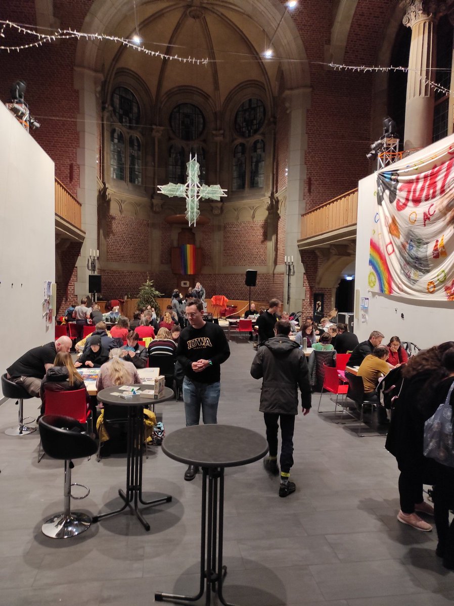 Oecher Meeples tweet media