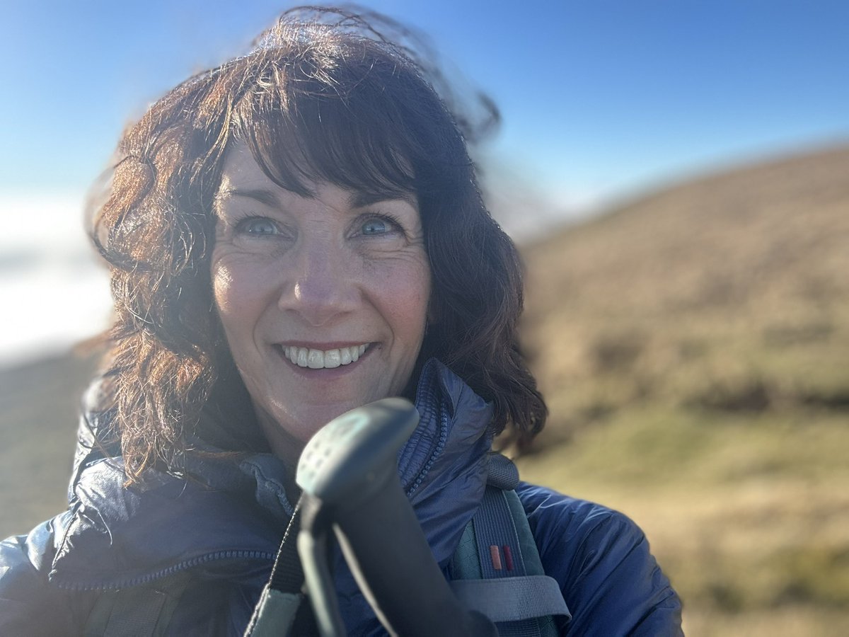 Very lucky and very happy to chose one of only two summits above the inversion today #breconbeacons always my favourite place in the world