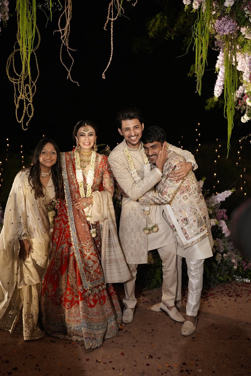 SSidhawat's tweet photo. Congratulations to my favourites 🥹💫💙 

@DarshanRavalDZ @dharal_surelia 

#darshanraval #wedding https://t.co/eMspxQ1Q8Y