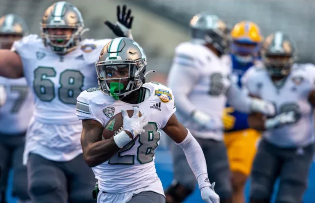 #AGTG After a great conversation with <a href="/Coach_Creighton/">Chris Creighton</a> I’m blessed to have received a Division 1 offer from Eastern Michigan. <a href="/EMUFB/">Eastern Michigan Football</a> <a href="/MSouthFootball/">Millard South Football</a> <a href="/CoachIReed/">Issac Reed</a> <a href="/taylorMendy93/">Taylor Mendenhall</a>