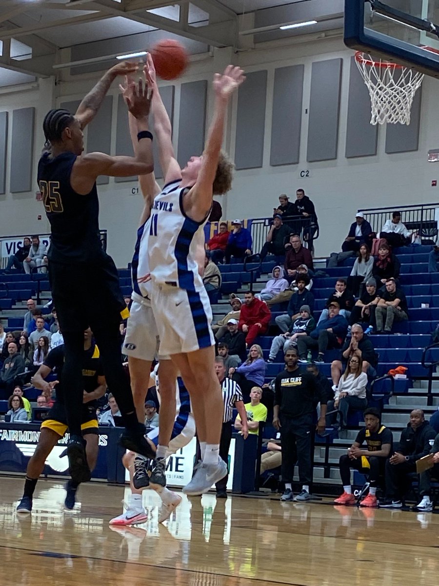 FlyinToTheHoop (@flyintothehoop) on Twitter photo Ballgame! In a close one <a href="/BHSGoBigBlue/">Brunswick HS Athletics</a> takes down <a href="/OakCliff_FFA/">OAK CL1FF FA1TH FAM1LY</a> 63-56 Team high 26 pts from Trey Drexler leads all scorers #FTTH2025 Ballgame! In a close one <a href="/BHSGoBigBlue/">Brunswick HS Athletics</a> takes down <a href="/OakCliff_FFA/">OAK CL1FF FA1TH FAM1LY</a> 63-56 Team high 26 pts from Trey Drexler leads all scorers #FTTH2025
