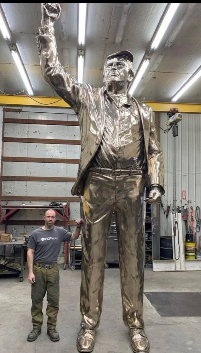 DavidIn75658071's tweet image. "Don Collosus"  15 ft tall Bronze costing 
$1 Million  and will be traveling across the country and put in President Trump's future presidential library.    MAGA! 🇺🇸