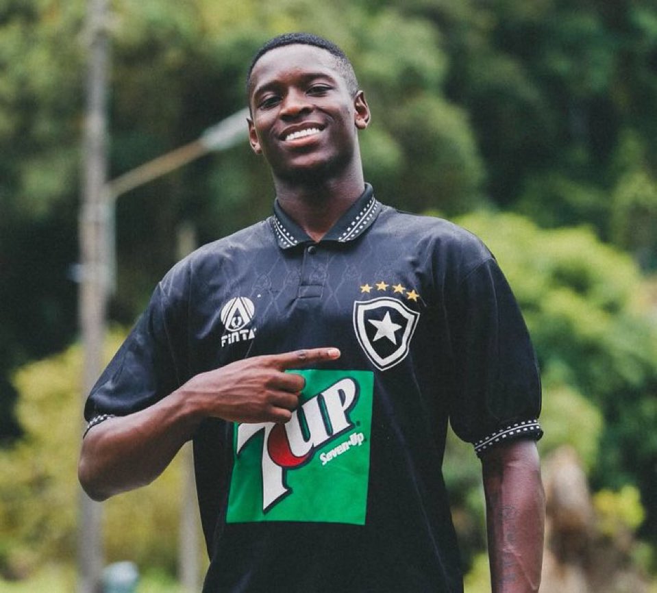 RafaZamba's tweet image. Pantera 🖤🤍