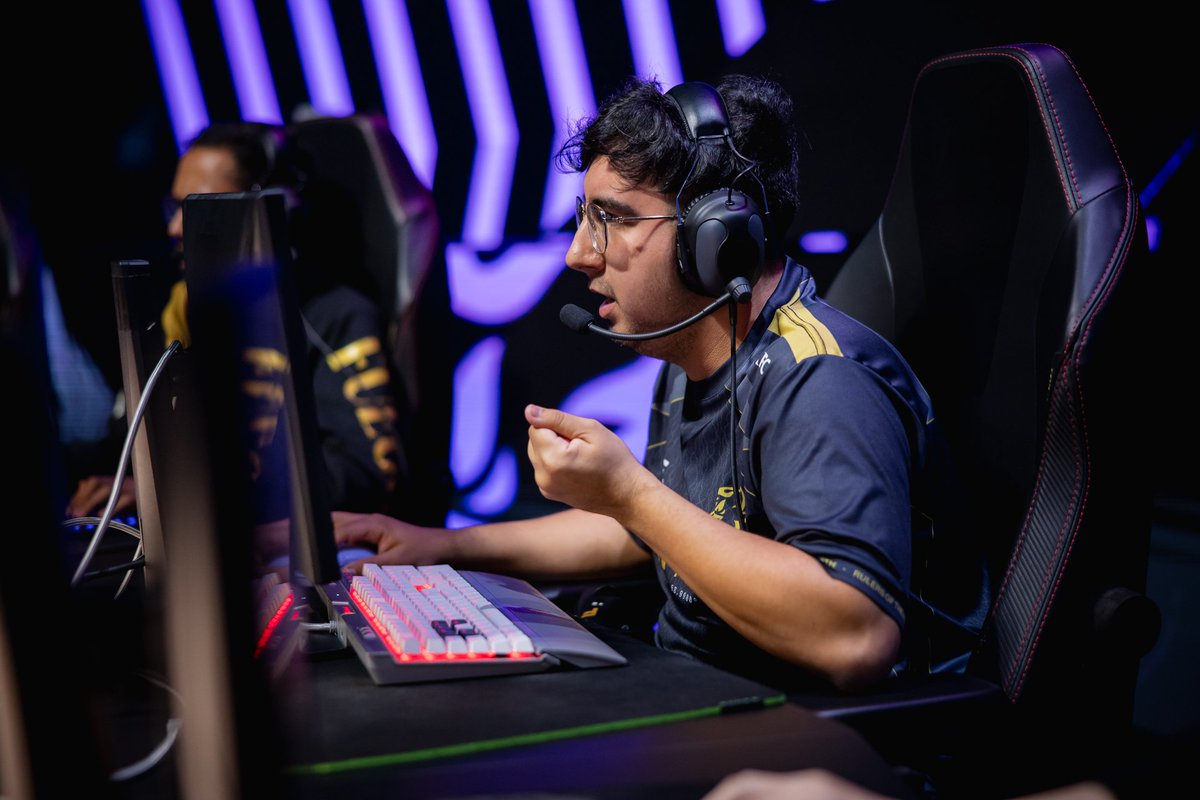 Mataz (@matazlol) on Twitter photo Después de darme un tiempo, paso a anunciar que sigo en Calidad de FreeAgent, por el cual estaré escuchando ofertas de parte de cualquier equipo de LRN/LRS
Contacto:
Matazlolesports@gmail.com
Referencias acerca de mi o mi trabajo
<a href="/CoachDyelol/">Gerson "Dye" Castaño</a>
<a href="/ukFalleN_LATAM/">Carlos Calderón</a>
Vods last split:✅️ Después de darme un tiempo, paso a anunciar que sigo en Calidad de FreeAgent, por el cual estaré escuchando ofertas de parte de cualquier equipo de LRN/LRS
Contacto:
Matazlolesports@gmail.com
Referencias acerca de mi o mi trabajo
<a href="/CoachDyelol/">Gerson "Dye" Castaño</a>
<a href="/ukFalleN_LATAM/">Carlos Calderón</a>
Vods last split:✅️
