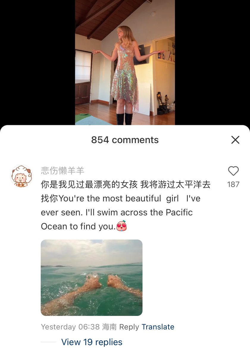 venturetwins's tweet image. The CIA couldn’t have dreamed up a oneshotting as effective as sending thousands of American girls to RedNote