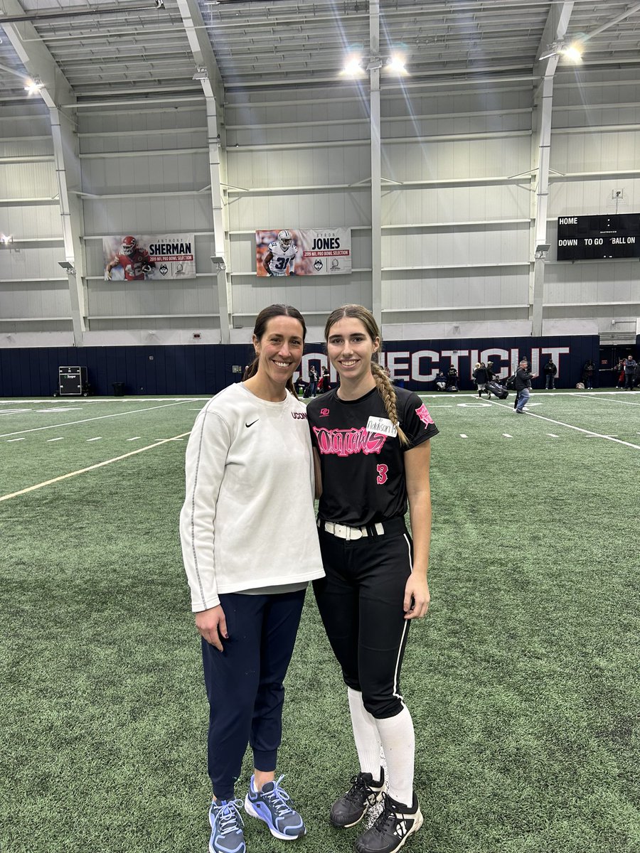 AddisonMoskal's tweet image. Thank you, @UConnSoftball, for hosting a fantastic camp today! I learned so many new drills. Also big thanks to @CoachVUCONN, @CoachMacUCONN, and @ggotgame45 for all the valuable feedback to help me improve my game! Cant wait to come back! @VoganOhio