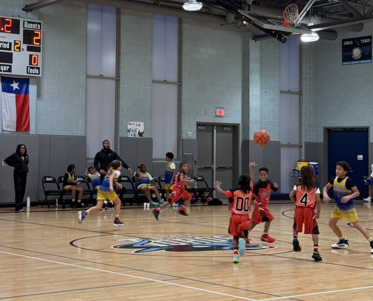 mrs. lopez taylor (@mslowpaz) on Twitter photo 🐺🏀 the Lopez Taylor fam came out to cheer on our <a href="/CypresswoodES/">Cypresswood Elementary</a> wolves! Proud of our boys! Cheered extra hard for our 3 neighbors!! #community <a href="/MsGreinABC/">Kim Grein</a> <a href="/CoachColeman_PE/">Coach Coleman</a> <a href="/TrentGJohnson/">Trent Johnson</a> <a href="/c10burggy/">burggy</a> <a href="/AlexiousFreeman/">Alexious Freeman</a> 🐺🏀 the Lopez Taylor fam came out to cheer on our <a href="/CypresswoodES/">Cypresswood Elementary</a> wolves! Proud of our boys! Cheered extra hard for our 3 neighbors!! #community <a href="/MsGreinABC/">Kim Grein</a> <a href="/CoachColeman_PE/">Coach Coleman</a> <a href="/TrentGJohnson/">Trent Johnson</a> <a href="/c10burggy/">burggy</a> <a href="/AlexiousFreeman/">Alexious Freeman</a>