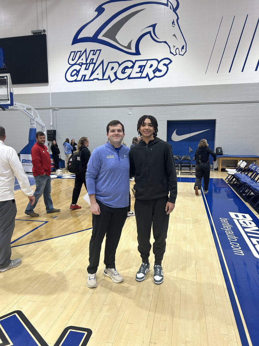 marcellous_hall's tweet image. Thank you so much @UAH_MBB for taking the time to let me visit your basketball program today. I really appreciated the opportunity to see the facility and watch the game. #AGTG @mastinalex @MickHedgepeth
