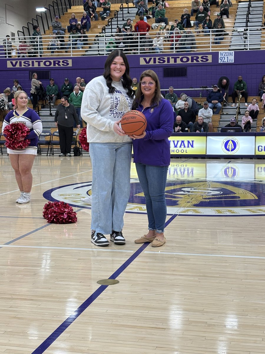 Jacie Wilson was presented with her 1000 point game ball 🏀 💜💛
Congratulations!!
