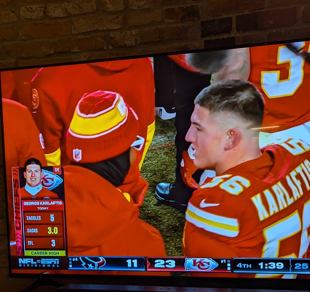 MaskedCollect's tweet image. Texans so bad they removed a point