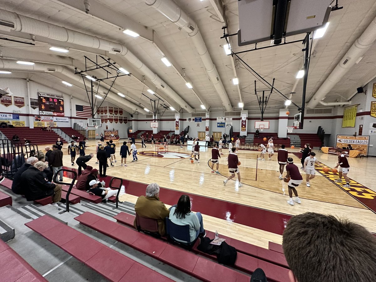 🏀🌟 What an incredible day at the Jimmy V Foundation Coaches Against Cancer Basketball Showcase hosted by Central Regional! 💛💙 

#JimmyVFoundation #CoachesAgainstCancer #CRBasketballShowcase #CentralRegionalPride #BasketballForACause #NeverGiveUp #CommunityStrong
#ProudSuper