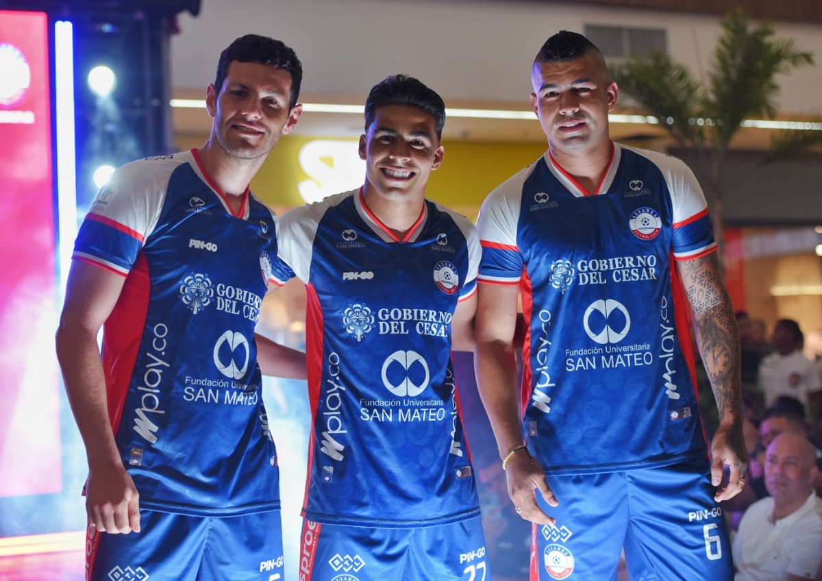 GobdelCesar's tweet photo. ¡El Alianza Valledupar FC tiene nueva piel!

El equipo que nos representa en el fútbol profesional colombiano presentó la indumentaria y plantilla con la que disputará este 2025 el campeonato nacional. 

Son 9 caras nuevas para este torneo, entre los que destacan el portero Juan Camilo Chaverra y el volante uruguayo Winston Fernández.

Todos en marcha al Estadio Armando Maestre Pavajeau, para acompañar a nuestro nuestro ⚽️ALIANZA VALLEDUPAR 👏🏻