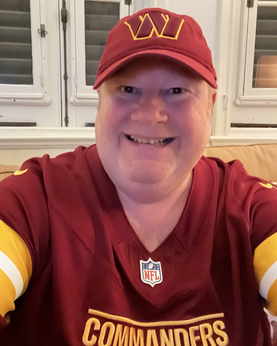More playoff 🏈- go <a href="/Commanders/">Washington Commanders</a> !

#Commandersvslions