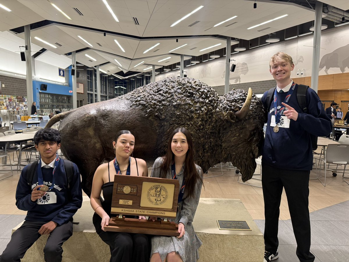 Congratulations to Rohan, Jess, Brayden and Sophia for winning the 5A 4-speaker State Championship! The team had a combined 16-0 record, winning 45 of 48 ballots.