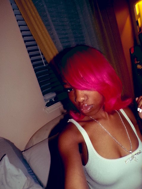 realdealniah! (@getrichbitxh__) on Twitter photo 