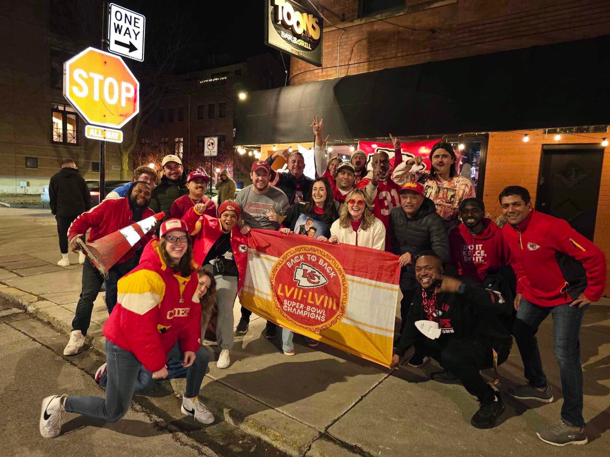 Let’s gooooo! Arrowhead Invitational!! <a href="/getnickwright/">nick wright</a> <a href="/ArrowheadPride/">Arrowhead Pride</a> <a href="/ToonsChicago/">Toons Bar & Grill</a>

#ChiefsKingdom