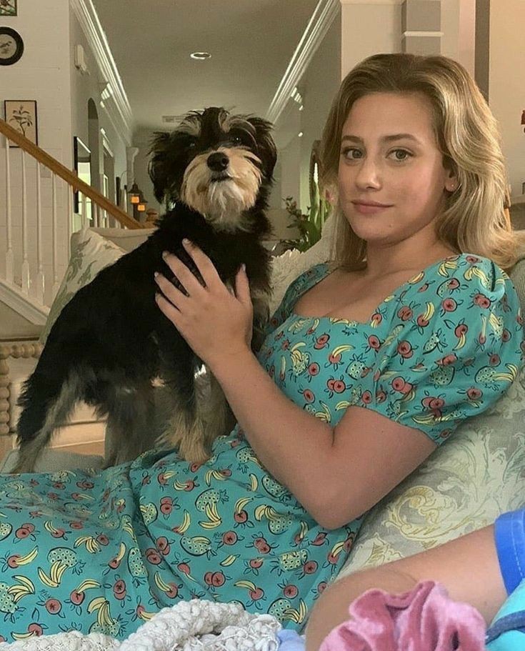 Emily Robert (@emilyrobert239) on Twitter photo 