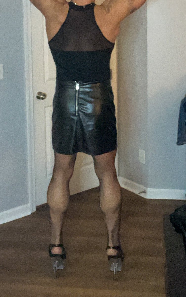 muscle_satin's tweet photo. Saturday night!
#crossdressing
#trans #muscletrans https://t.co/hmI96lIbxY