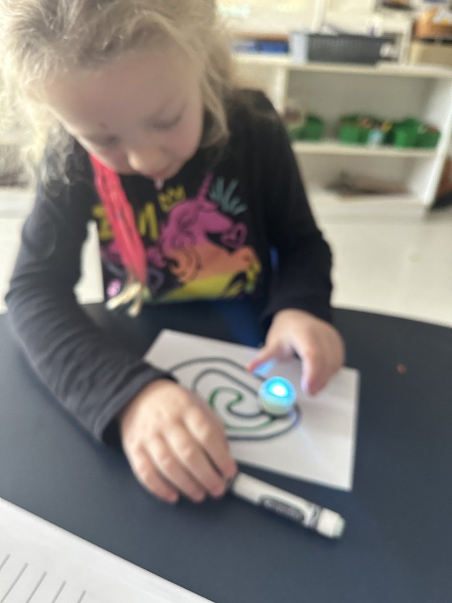MrsLucas_OCT's tweet image. We’ve been testing out some of the tech tools we have in the school. #ocsbCodes #ocsbMath