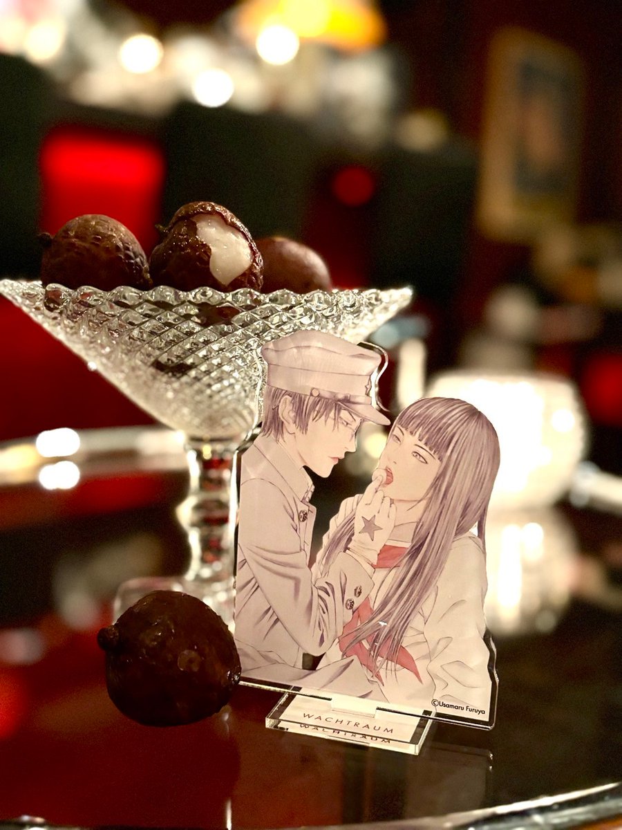 vanilla_gallery's tweet photo. 🔻開催中の展示🔻
古屋兎丸展「SCHWEIGEN-沈黙-」2025-演劇『ライチ☆光クラブ』2025上演記念-
https://t.co/Zvyd8XYUWr

1月19日(日)の営業は11時～17時までとなります。(最終入場16:30まで)
▶️混雑時、入場制限を行う可能性がございます。
お時間に余裕を持ってご来場をお願いいたします。

古屋先生サイン入新刊『推しが死んだ朝』始め、各種グッズも会場で販売中です🎁🎁
