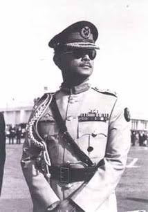 BatsofBengal's tweet photo. (6/6)
Even people with opposite beliefs couldn’t raise questionson his staunch honesty, principles and administrative prowess
An ambitious officer turned into the greatest leader Bangladesh ever witnessed 
Happy 89th Birthday beloved President Ziaur Rahman https://t.co/bUMUVzeqBd