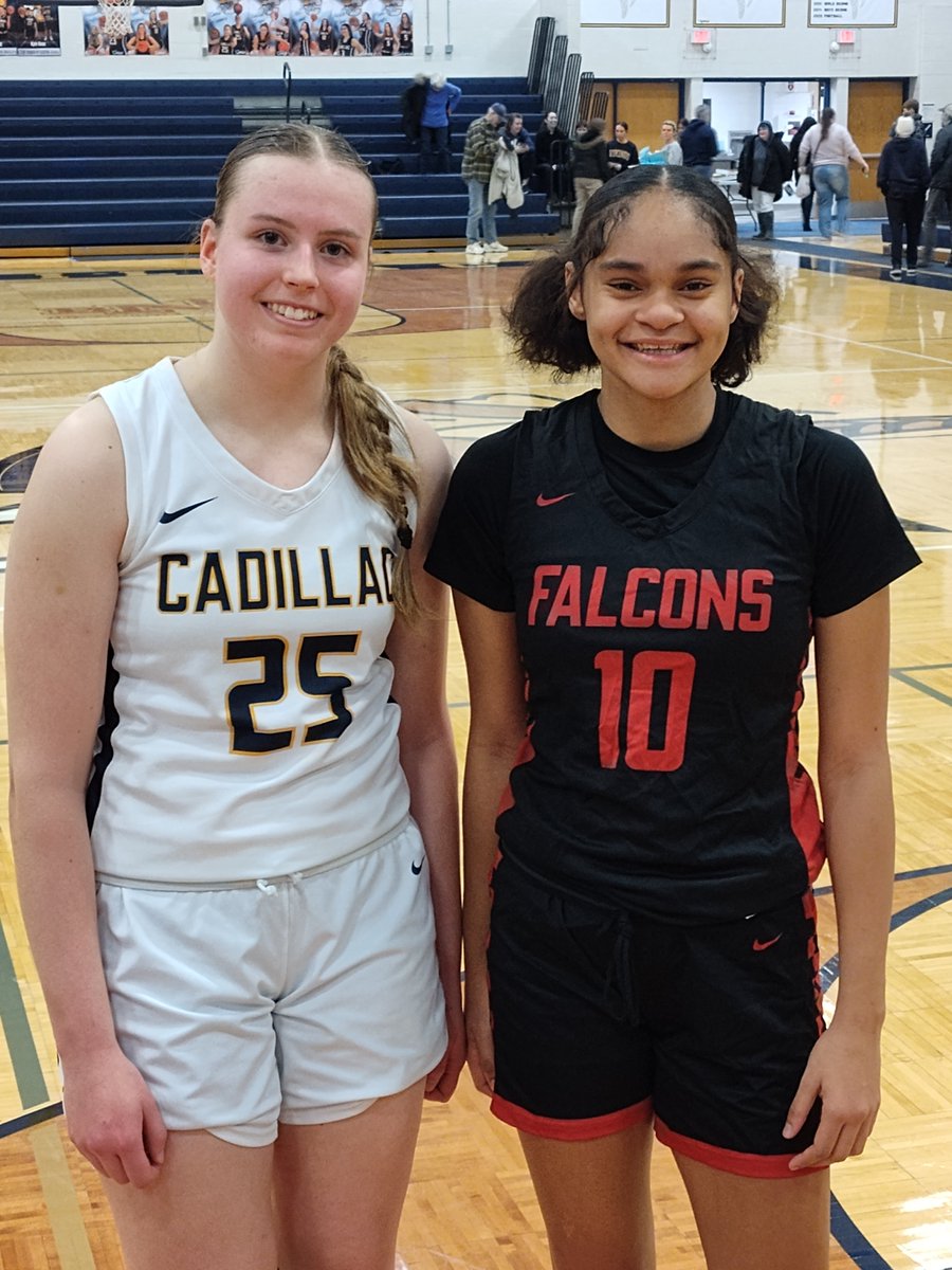 TheMRR7's tweet photo. Game 4:
In an exciting, down-to-the-wire game, East Kentwood & Cadillac stayed within 2 possessions throughout the entire 1st half, with a 25-19 EK lead being the biggest margin.  EK scored the 1st 6 points of the 2nd half to go up 35-25, but Cadillac responded with a 10-2 run to cut it to 37-35.  EK got the lead back up to 9 at 50-41 & 52-43 late in the 4th qtr, but again Cadillac made a push, scoring 7 straight, including a 3 by Kaleigh Swiger that made it 52-50 with a little over 0:30 left.

After an EK turnover, Makya Buggs stole the inbounds pass & was eventually sent to the FT line where she split the pair to extend EK's advantage to 3.  On the other end, Swiger was given a lane & missed a long runner, but Sanna Jalovaara cleaned up the weak side boards, finished through contact, & hit the FT to tie it back up at 53 with about 0:11 remaining.  An EK 15-foot fade away missed its mark & the game went to OT.

In OT, Jazanaye Silva & Ari'es Branch combined for 10 of East Kentwood's 11 points, while Swiger scored all 6 of Cadillac's to keep them within striking distance until the very end.  Silva had 2 big offensive rebounds & putbacks, the first to break a 55-all tie, which put EK ahead for good & the last off a missed FT with 0:07 left that made it a 2-possession game & sealed a 64-59 win.

Soph Jazanaye Silva (pictured-r) led East Kentwood with 18 points & 8 rebounds, while soph Ari'es Branch added 13 points & 8 rebounds & soph Sophie Cobb tallied an additional 13 points.  EK started 5 sophomores today.

Sr Cornerstone University commit Kaleigh Swiger of Cadillac led all scorers with 22 points, hitting big shots down the stretch & 9-for-10 on FTs in the 2nd half & OT.  5'11" sr Sanna Jalovaara (pictured-l) was a beast on the boards & a tough matchup for EK's forwards inside as she recorded a 19-&-15 double-double before fouling out early in OT.  Jalovaara is a foreign exchange student from Finland, who has not played basketball in 5 years, but is on Finland's Ultimate Frisbee national team.  Fr Gabi Schepers came off the bench to add 13.

Unofficial Stats:
For @east_bball :
Soph @JazanayeJazzy (5'10" F) w/ 18p-8r-2b

Soph Ari'es Branch (5'3" PG) w/ 13p-8r-3a

Soph Sophie Cobb (5'6" G) w/ 13p-3a-4s

Soph Makya Buggs (5'7" G/W) w/ 9p-5r-4a-6s

Jr Tamera Billips (6'2" F/C) w/ 6p-5r

For @cadillacviking1 :
Sr @CornerstoneWBB commit @KaleighSwiger32 (5'6" G) w/ 22p w/ 10-for-12 on FTs

Sr @SannaJalovaara (5'11" C/F) w/ 19p-15r-2b

Fr Gabi Schepers (5'7" W) w/ 13p w/ 10-for-12 on FTs