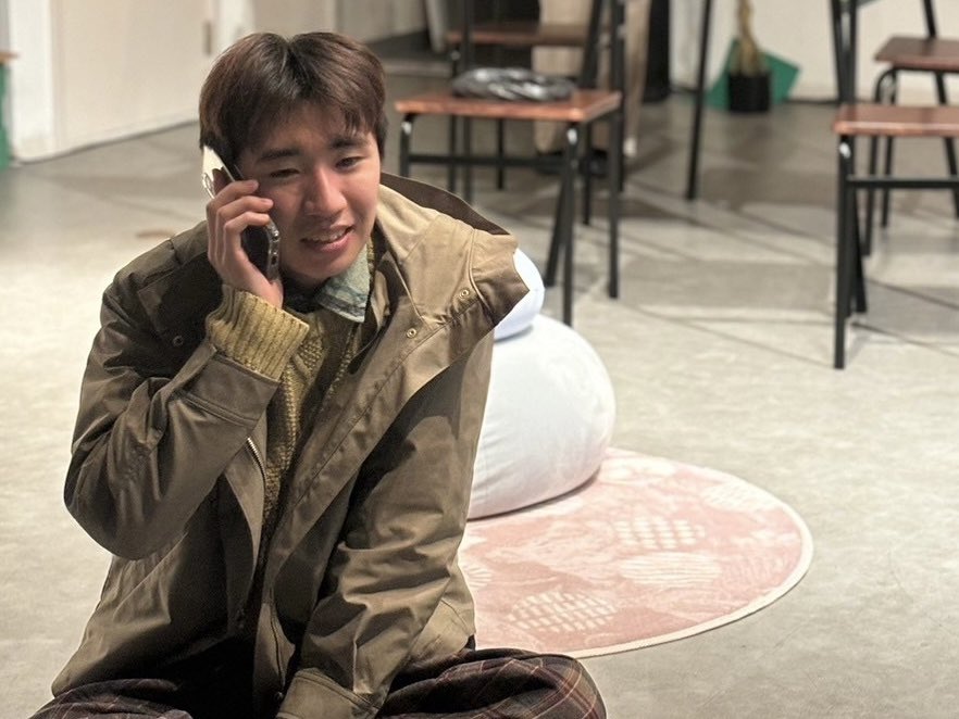 nigeki_huyu2's tweet image. ✒️最終日🖋️
早いものでもう最終日となりました。

🔆お昼の回
受付開始・開場12:30／開演13:00

上演時間　80分

満席のため当日券のご用意ございません。たくさんのご予約誠にありがとうございます！

皆さまお気を付けてお越しくださいませ。ご来場お待ちしております！
#中大二劇 #言おうと思って