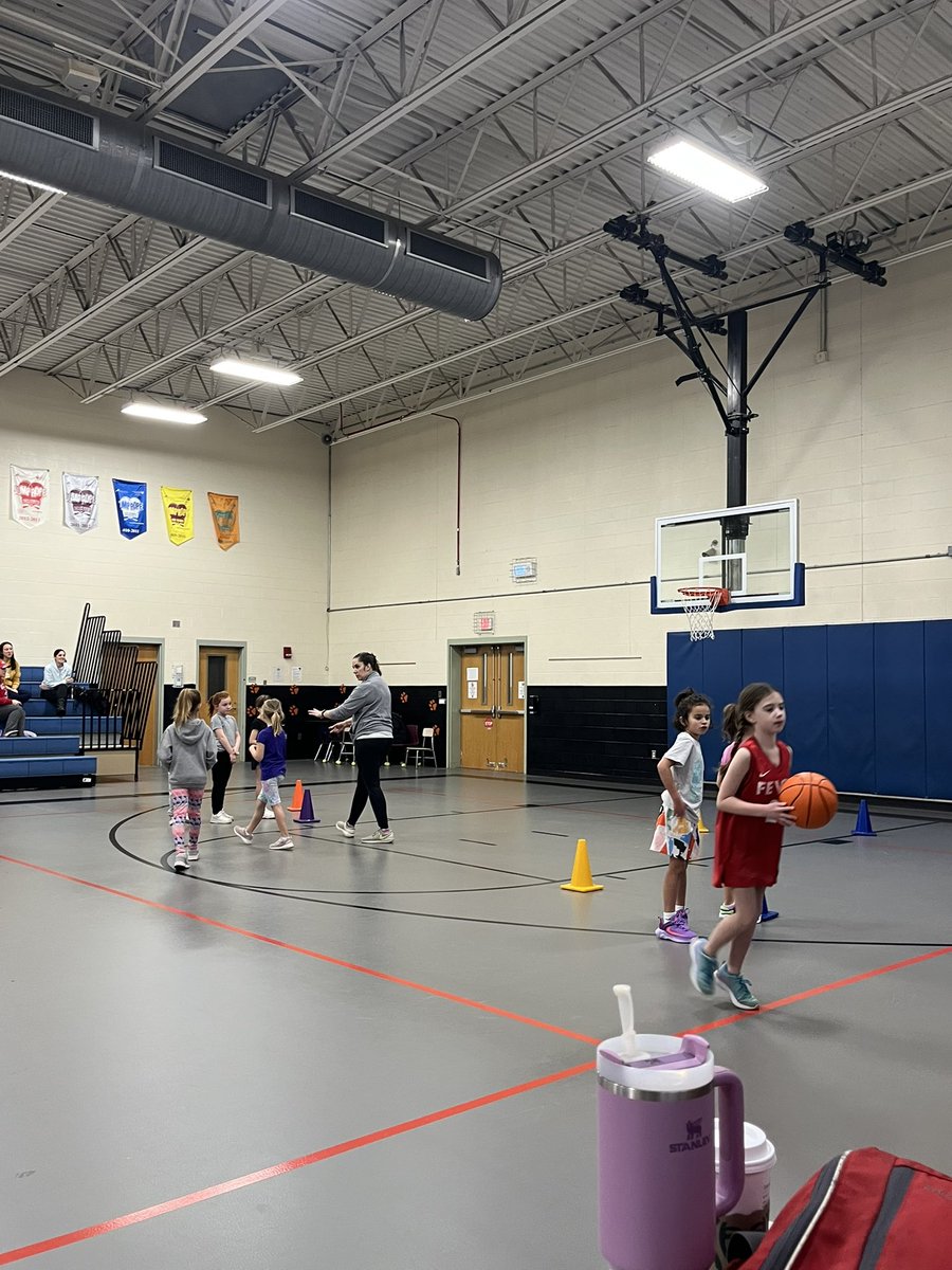 PennyDippold's tweet image. Another great morning of learning basketball! Way to go Lil’ Tigers 🧡🐯🖤🏀 #LPStigers #lyba #lovelandyouthbasketball