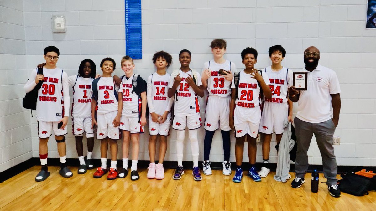 BerryMiller_JH's tweet photo. Congrats to the Bobcat 7A team for placing 3rd in their tournament today. #FindYourGrind. (📸 credit: Trevor V. of #BobcatBroadcasting) ❤️💙🐾🏀 #ChallengeAccepted #BuildPearlandProud https://t.co/h0wqQIPT0J