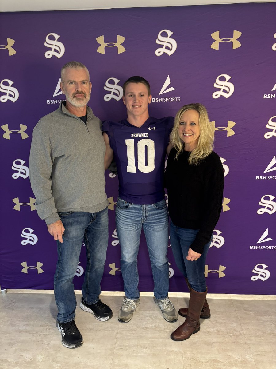 I really enjoyed my time at the University of the South today! Thank you <a href="/SewaneeFootball/">Sewanee Football</a> for the amazing hospitality for me and my family!

<a href="/mikemcghee16/">Michael McGhee</a> <a href="/CoachMacSewanee/">Andy McCollum</a> <a href="/Coach_DGaither/">Drew Gaither</a> <a href="/Ooltewah_FB/">Ooltewah Football</a> <a href="/goosemanning5/">James Manning™</a> <a href="/Coach_Raborn/">Cody Raborn</a> <a href="/coltonrogers_/">Colton Rogers</a>