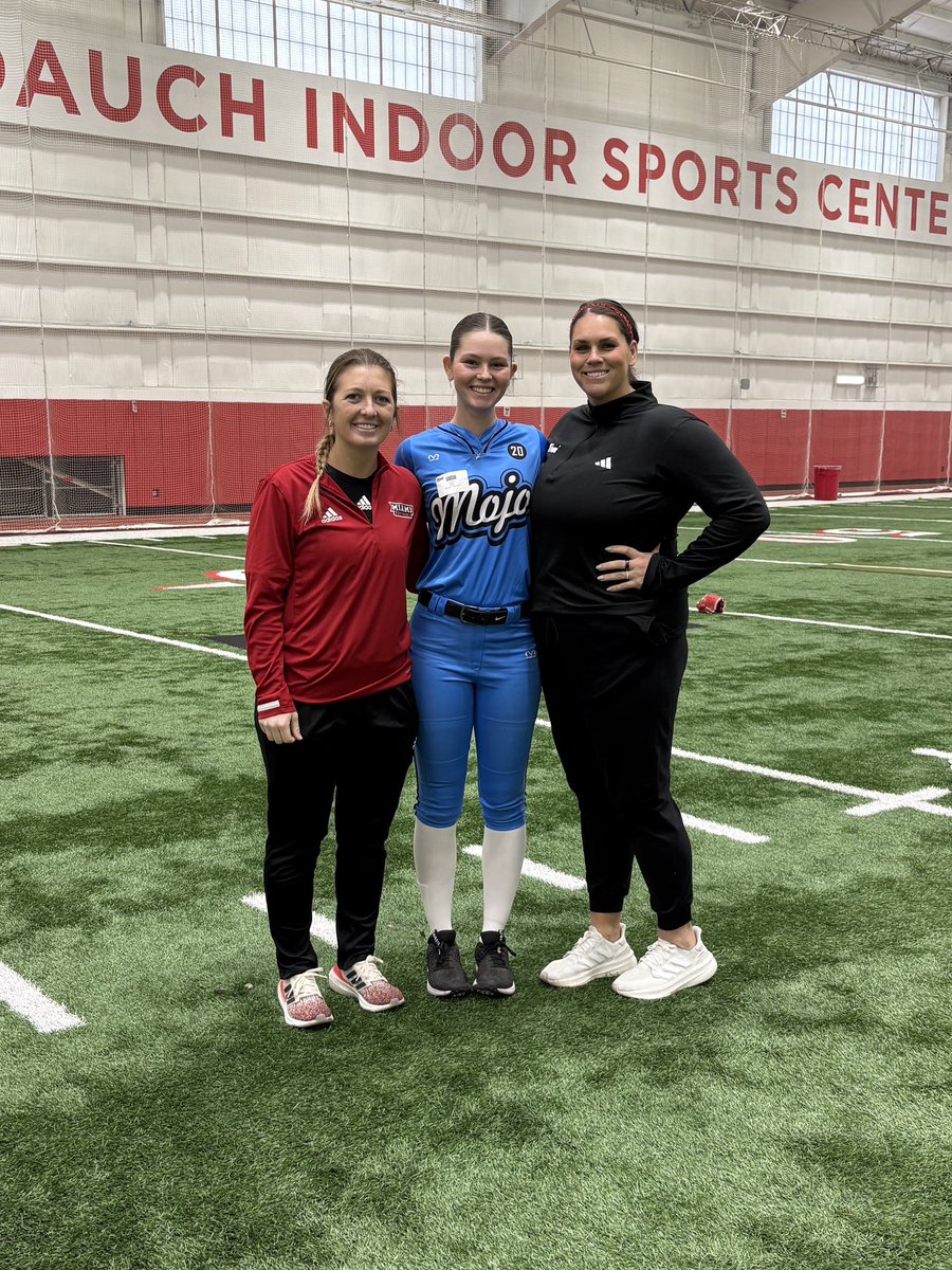 luciadixielee's tweet image. I had a great time at @MiamiOH_SB camp today! So happy I got to meet everyone. Thank you for all the tips and feedback I received from coaches and players! Can’t wait to be back in the summer!