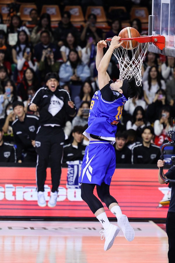 아띠발 뒤에 구탕 볼 사람