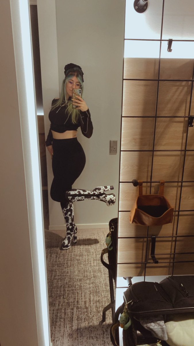 Pumpkaamy tweet media