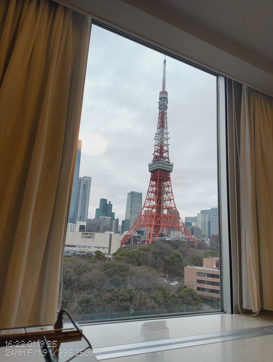 rotdevi's tweet image. いい部屋だ。こ、これは…想像に任せます（笑）