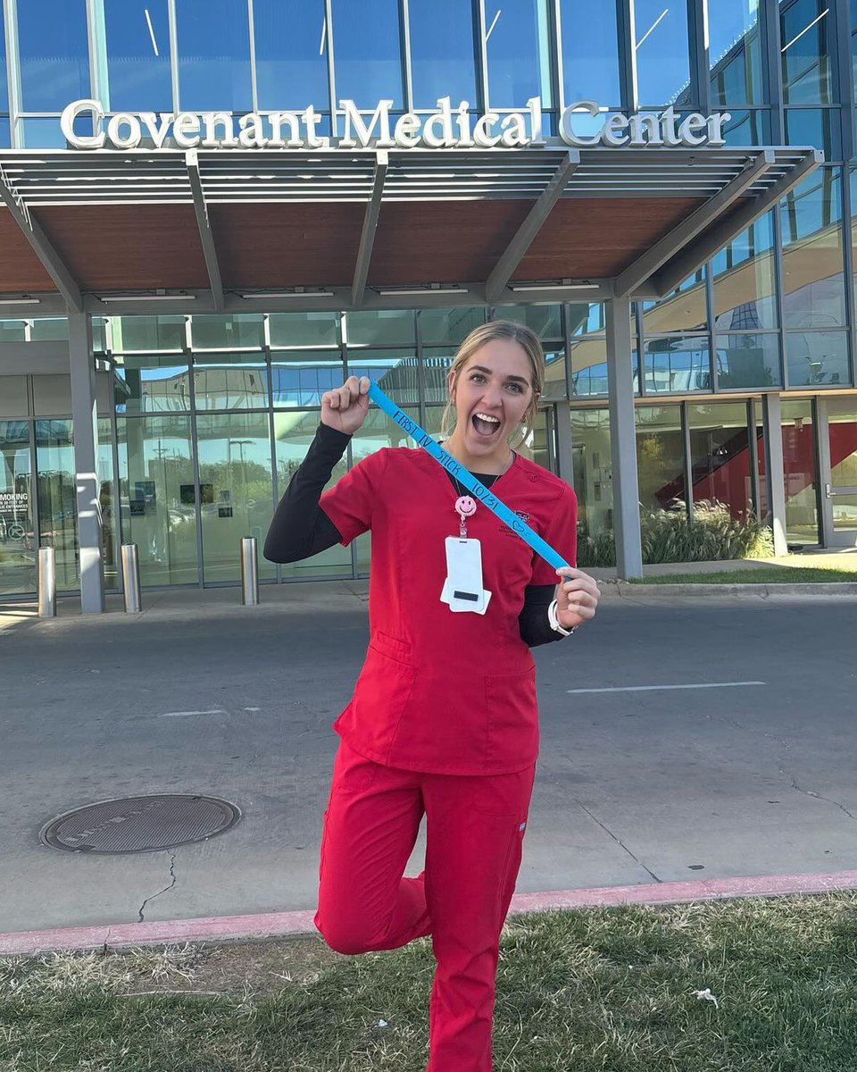 ttuhscson's tweet photo. “First of many! 🩺❤️” Maddi, a Traditional BSN student in Lubbock, was excited about her #FirstIV! For @TTUHSC nursing students, it’s something of a tradition to pose for a photo with the tourniquet from their first IV start or blood draw. https://t.co/r9knxQ80lW