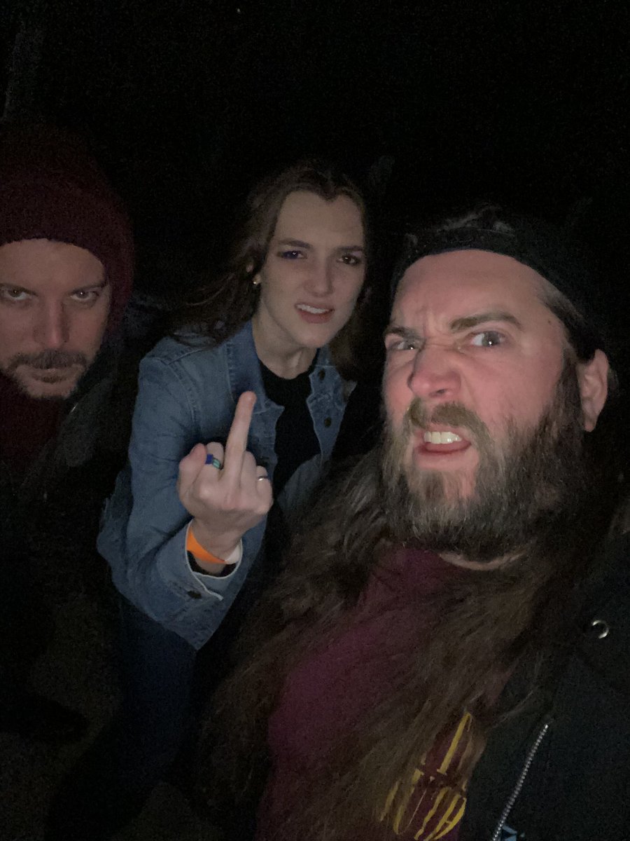 Crazy ass hang with the <a href="/RadioRewindPod/">Radio Rewind</a> crew seeing local bands Nova Sunshine and Fujiko