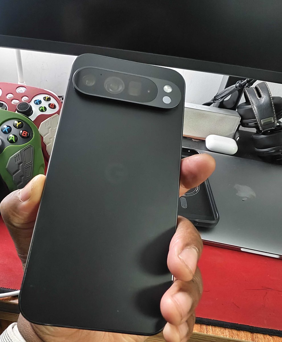 KingInAsia's tweet image. My Best Phones Of 2024 - 2025.
1)Vivo X200Pro That Camera Is Undeniable One Thing People Didn't Focus On Is Battery Life And Connectivity. (It's Better Than S24U &amp;amp; Once you get over the software differences you will never use S24U imo &amp;amp; OneUI 6.1 Feels Dated) 
#VivoX200Pro…