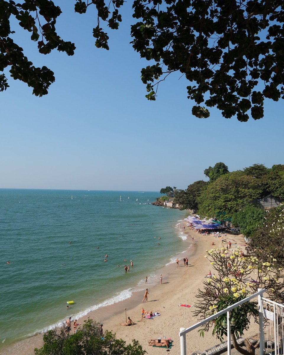 Orntheway's tweet photo. Feel like traveling abroad🌊⛅️✨
📍Sunny Beach House Pattaya

#beach #pattaya #cafe https://t.co/Pb6ueesA8H