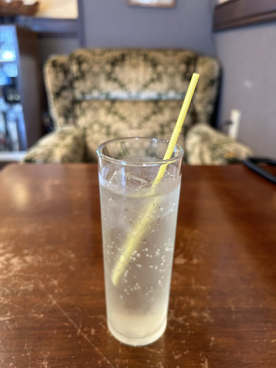 cafe_bardot's tweet image. 【月イチなら時間、初奈良開催の日曜日】

喫茶バルドー開店しております。本日のオススメはCuteRobinメンバーの推しメニューです🙆‍♂️カラフルマシュマロホットココア、レモンスカッシュ、コーヒーゼリーetc…、ライブの余韻を持ってのご来店をお待ちしております🦌

#CuteRobin
#Lobin
#喫茶バルドー