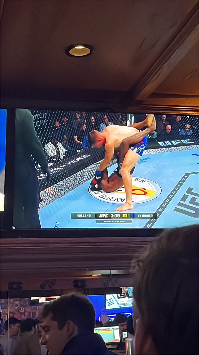 cuunstruction's tweet image. As guess who I bet on