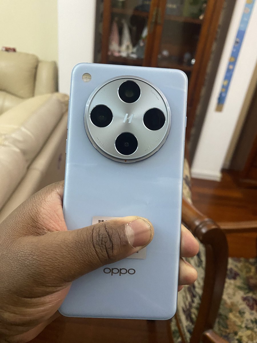 KingInAsia's tweet image. My Best Phones Of 2024 - 2025.
1)Vivo X200Pro That Camera Is Undeniable One Thing People Didn't Focus On Is Battery Life And Connectivity. (It's Better Than S24U &amp;amp; Once you get over the software differences you will never use S24U imo &amp;amp; OneUI 6.1 Feels Dated) 
#VivoX200Pro…