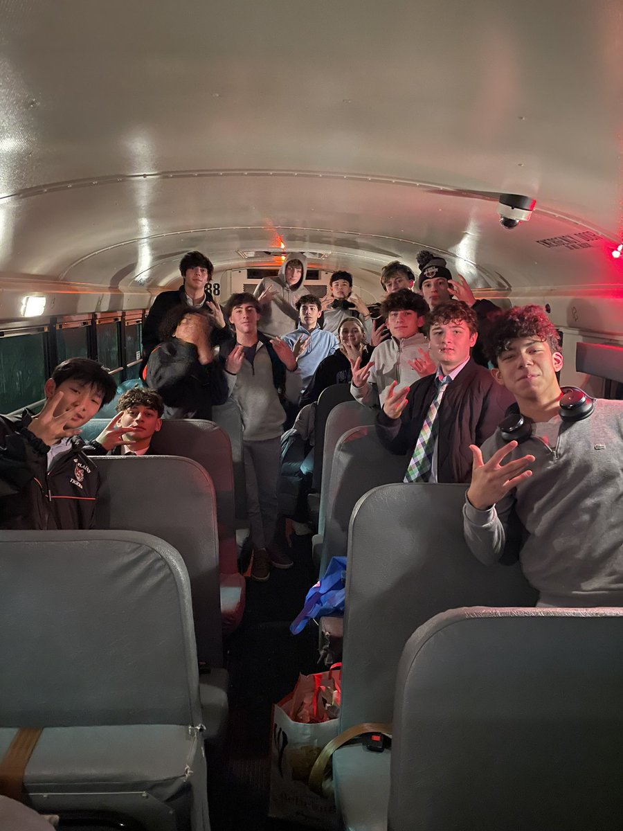 BIG DUBS FOR THE TIGERS!! 5-1 victory to go 7-7-0 on the season!! 

Lev Glazman 🚨🚨 🍎
Julian Bystricky 🚨🚨
Ari Bernstein 1st varsity goal and the game winner!!
Chris LaRosa 🍎
Patrick Dooley 🍎
Vincent Dallesandro 🍎
Nick Bellantoni 🍎

Corbyn Pozo 24 saves