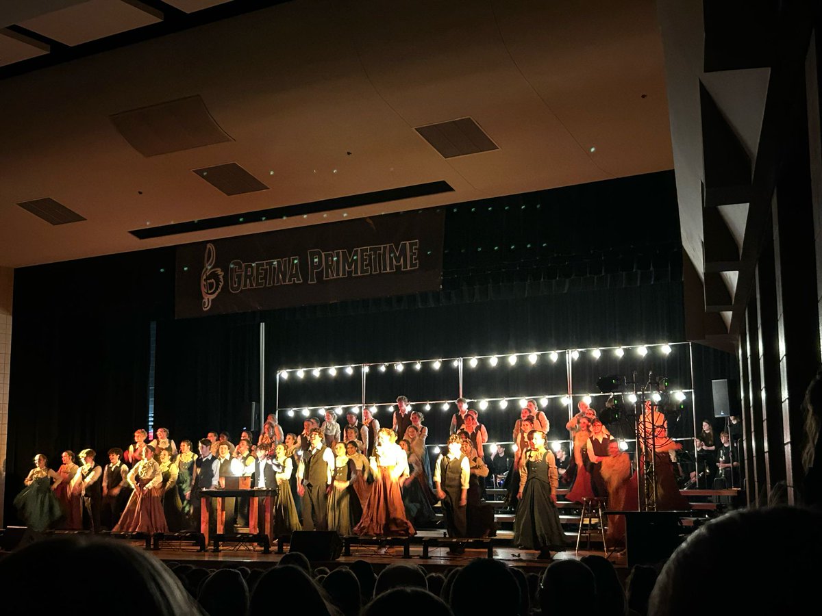 GretnaPrimetime's tweet photo. All the lights shined bright on Gretna East Equinox’s finals show!! 💡🕯️ https://t.co/hlsCsqU87Q